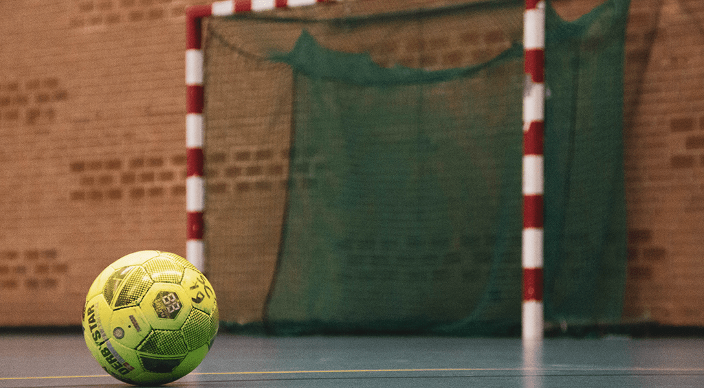 Multisport courts are a good time to bet on colors.
