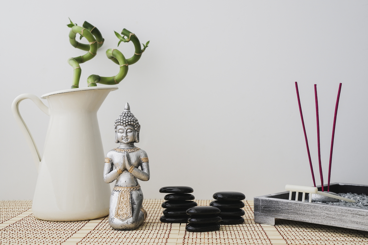 O estilo de decoração zen é perfeito para quem busca um ambiente tranquilo e harmônico